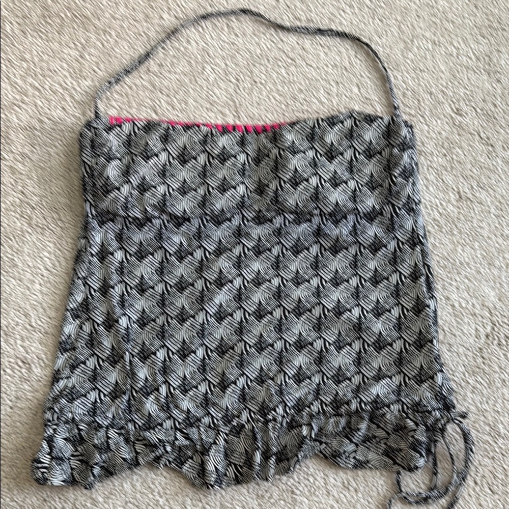 Kenneth Cole Reaction Black and white Patterned bathing suit Top tankini swim L